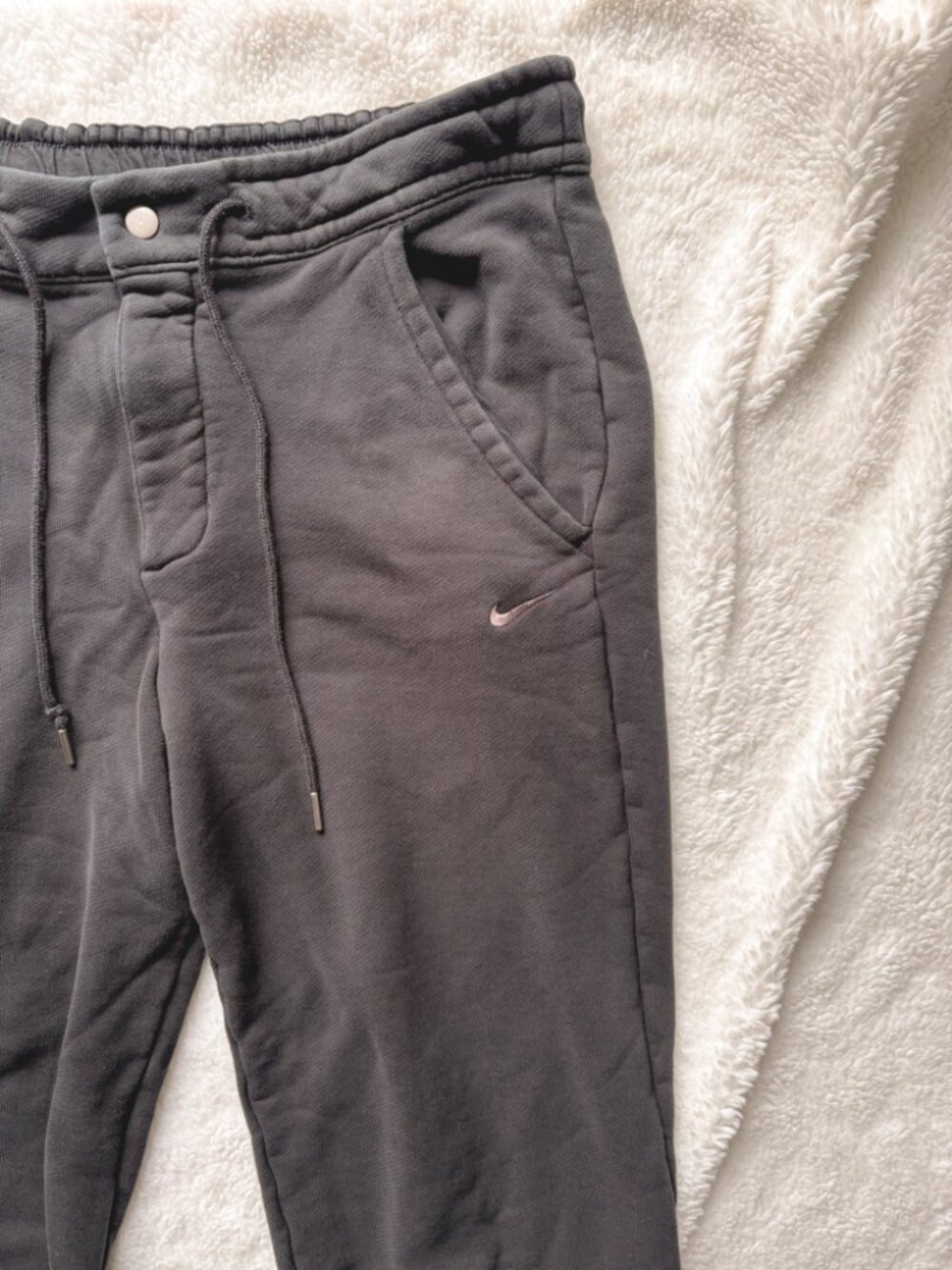 Nike Modern Fleece
Women's High-Waisted French Terry Trousers Black Size M - Picture 4 of 9